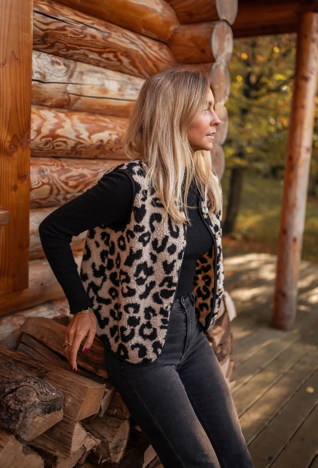 ASTRID™ |  Le gilet en maille léopard